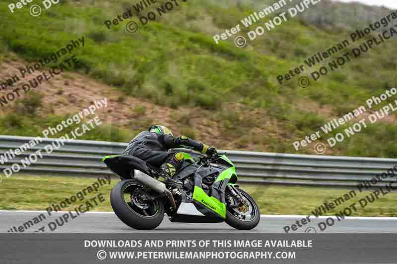 cadwell no limits trackday;cadwell park;cadwell park photographs;cadwell trackday photographs;enduro digital images;event digital images;eventdigitalimages;navarra;no limits trackdays;peter wileman photography;racing digital images;trackday digital images;trackday photos